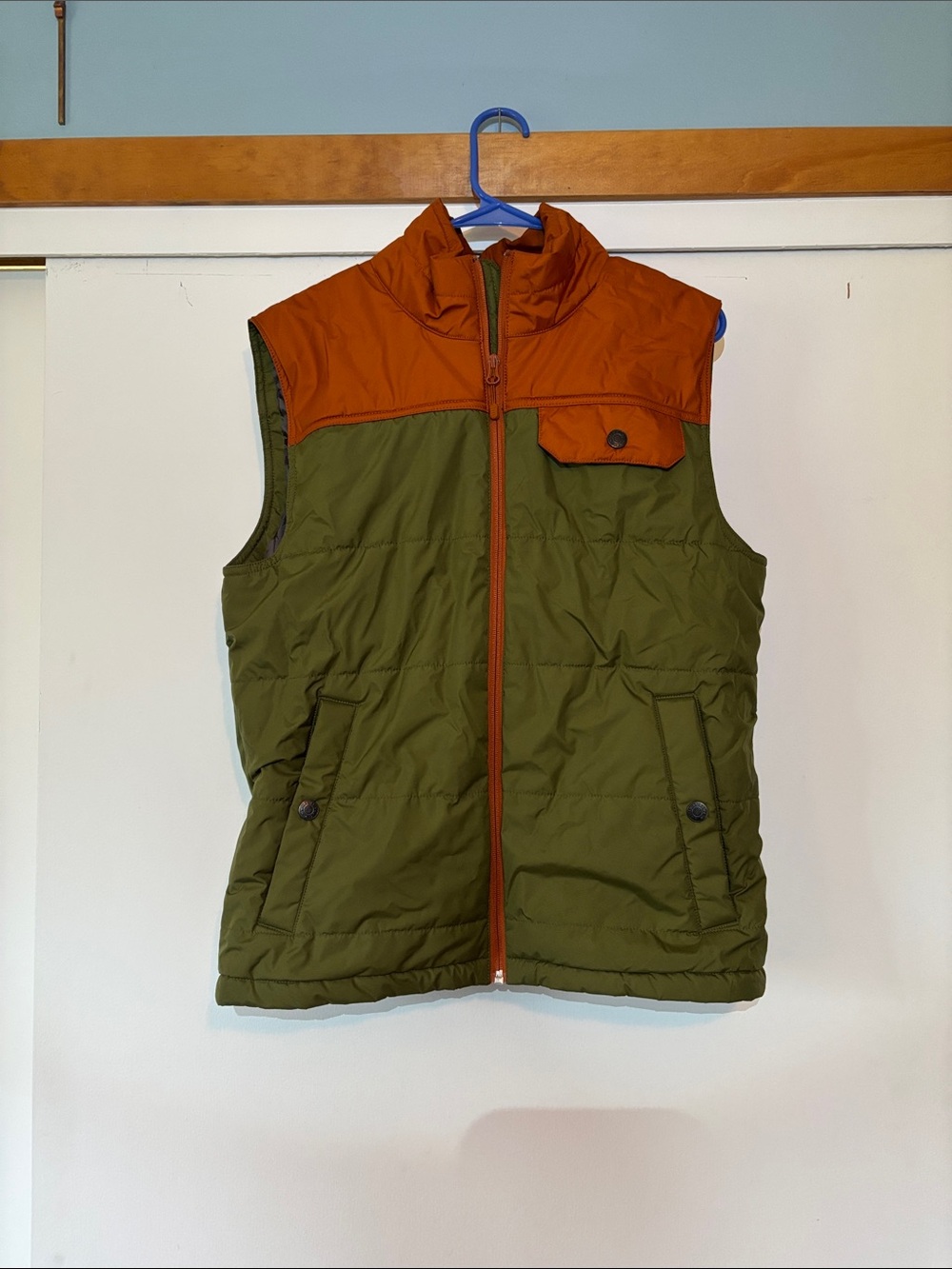 United by Blue Green Orange B100 Fill Bison Puffer Vest Medium